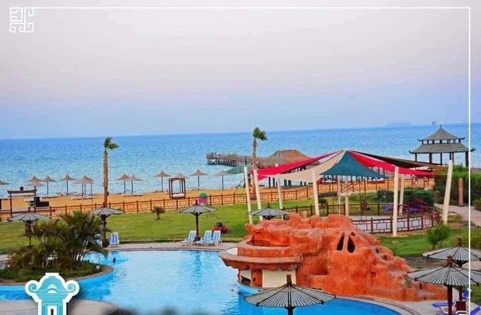 Amazing Chalet At Bluebay Asian Resort Pool View - Families Only ไอน์ ซกนา ภายนอก รูปภาพ
